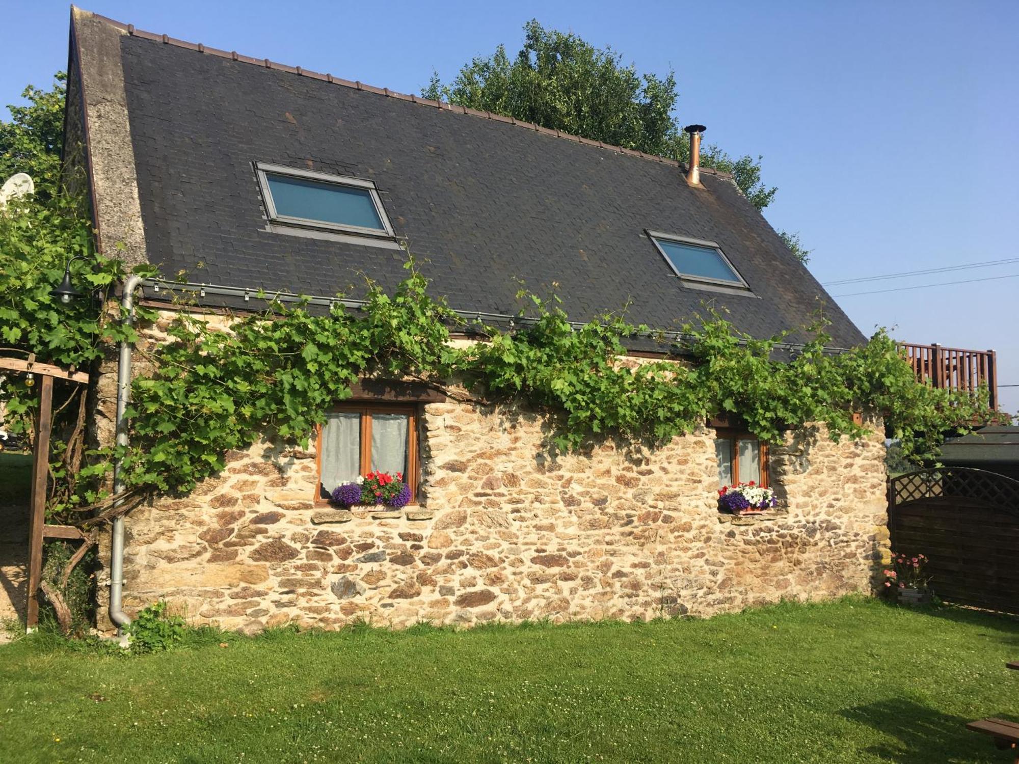 Gites De Camors Exterior photo